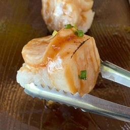 ซูชิหอยเชลล์ฮอกไกโด