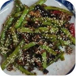 ผัดถั่วแขกซอสหมาล่า