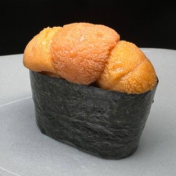 ซูชิ อูนิ