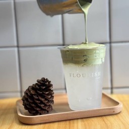 มัทฉะโฟมน้ำมะพร้าว-Fresh Coconut Matcha