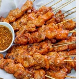 ไก่ย่างแดงชุดกลาง10ไม้+ข้าวเหนียว2