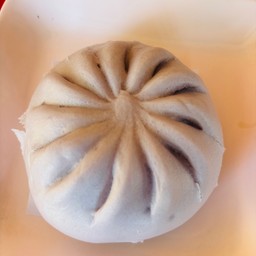 ซาลาเปาใส่มันม่วง