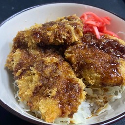 ข้าวหน้าหมูสันในทอด