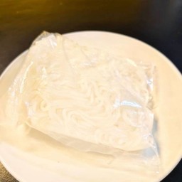 เส้นเล็กลวก