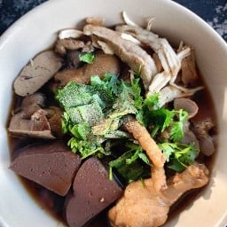 ร้าน Beeข้าวมันไก่