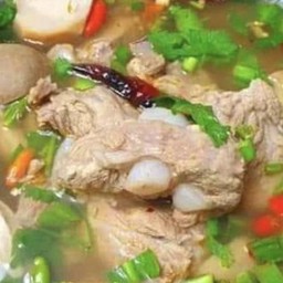 ต้มแซ่บกระดูกหมู