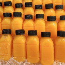 น้ำส้มคั้น