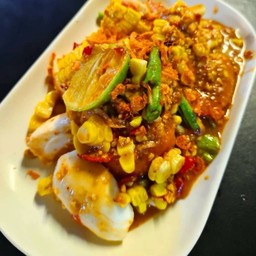 ตำข้าวโพดไข่เค็ม