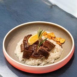 ข้าวหน้าลิ้นวัวซูวี