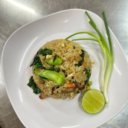 ข้าวผัดคอหมูย่าง
