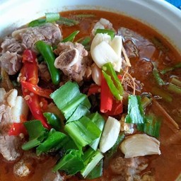 ต้มยำกระดูกอ่อนหมู