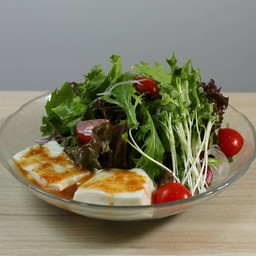 สลัดเต้าหู้โฮมเมด