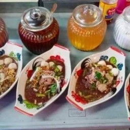 ก๋วยเตี๋ยวเรืออยุธยาเศรษฐีเรือทอง สาขา 2 ก๋วยเตี๋ยวเรืออยุธยาเศรษฐีเรือทอง สาขา2