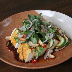 เต้าหู้เย็นราดซอสแจ่วCOLD TOFU GROUND ROASTED RICE THAI SAUCE