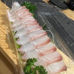 ซาชิมิปลาช่อนทะเล