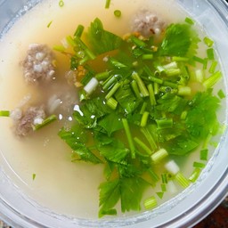 ข้าวต้มหมูสับ