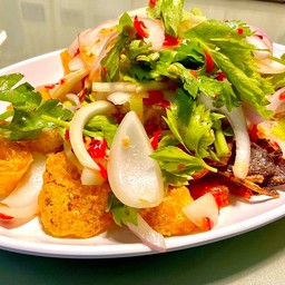 ยำสามกรอบ