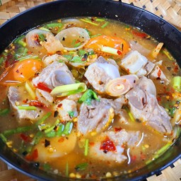 ต้มแซ่บกระดูกอ่อนหมู