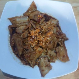 สามชั้นผัดกระเทียมไทย กับ  pork belly stir fried garlic