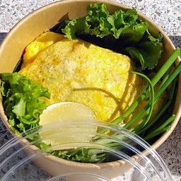 ผัดไทยห่อไข่