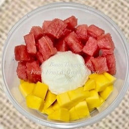 กรีกโยเกิร์ตรสออริจินอล 1 สคูป+มะม่วงสุก+แตงโม พร้อมน้ำผึ้ง