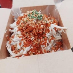 หมี่ไก่ฉีกนายแบงค์ -