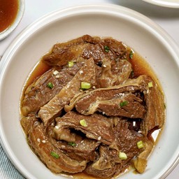 เนื้อตุ๋น (กับข้าว)