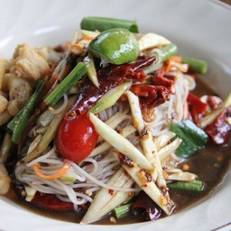 ตำซั่วปลาร้าบ๊วยดองและกากหมู