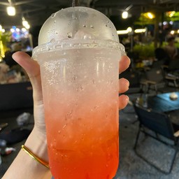 สตอเบอรี่โซดา