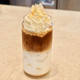 Ice White Chocolate Mocha.