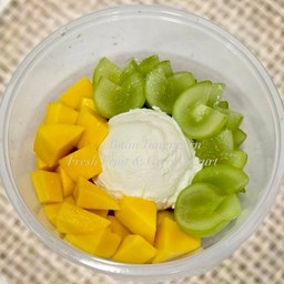 กรีกโยเกิร์ตรสออริจินอล 1สคูป+มะม่วงสุก+ไซมัสคัส พร้อมน้ำผึ้ง