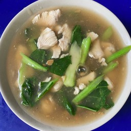 เส้นใหญ่ราดหน้า