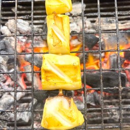 เนื้อปลาหมึกย่าง