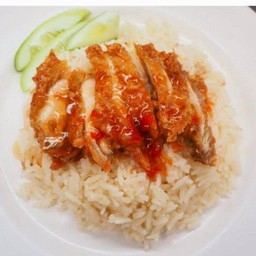 ก๋วยเตี๋ยวหมูตำลึง ดินแดง