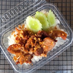 ข้าวสันคอหมูทอดกระเทียม