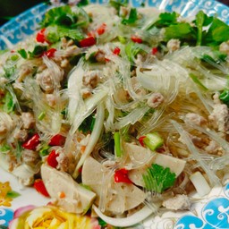 ยำวุ้นเส้น