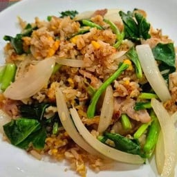 ข้าวผัดไก่