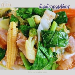 ผัดผักรวม ราดข้าว