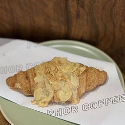 Almond Croissant