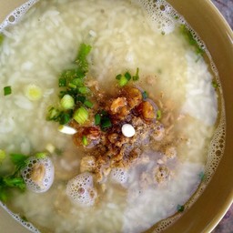 ข้าวต้มหมูสับ