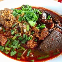 ขนมจีนน้ำเงี้ยว