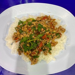 กะเพราหมูสับ