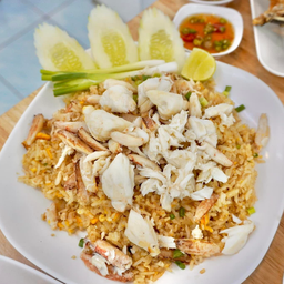 ข้าวผัดโคตรปู