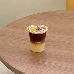 Yuzu Coffee (กาแฟส้มยูสุ)