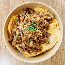 ข้าวไข่ข้นหมูสับผัดกระเทียม