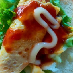 ขนมปัง - ไส้กรอกไข่ม้วน