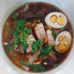 ก๋วยจั๊บน้ำข้น(ใส่เครื่องใน)