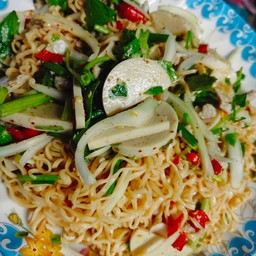 ยำมาม่า