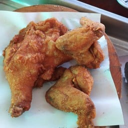 ชุดเน้นอิ่มน่องสะโพก1ปีกไก่2