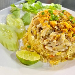 ข้าวผัดมันปูไข่ปู